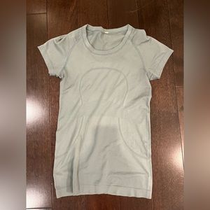 GREEN LULULEMON SWIFTLY TECH SHIRT